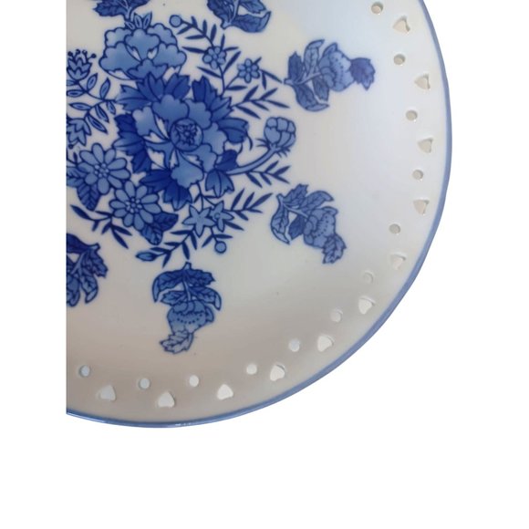Vtg 8" Delf Blue Hand Painted Floral Heart Cutout Lace Edge Decorative - Picture 5 of 9